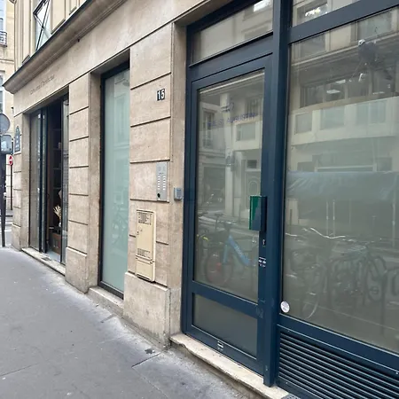 French typical apartment (opéra 5D)-2